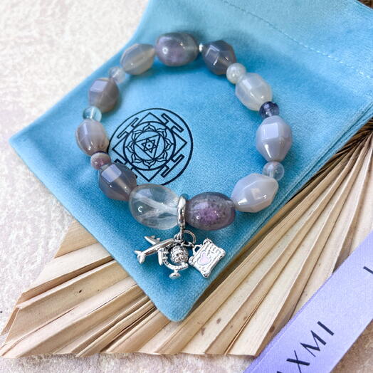 Браслет Путешествие из флюорита и халцедона