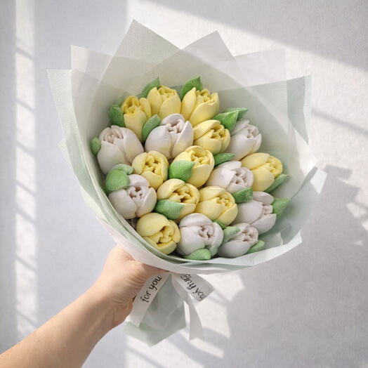 Букет из зефирных тюльпанов «Нежный дуэт» — съедобный подарок ручной работы