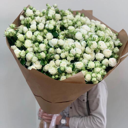 white spray roses🤍