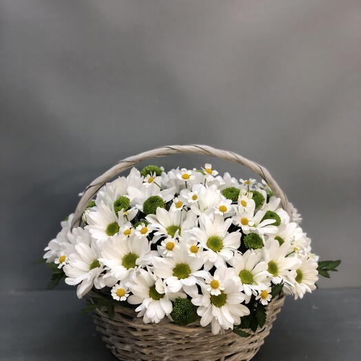 Корзина из ромашек