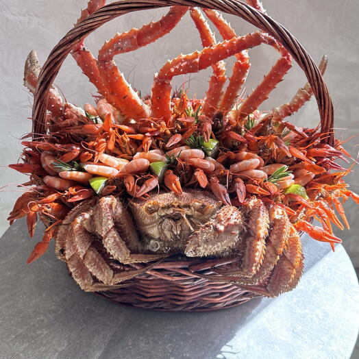 Корзина с морепродуктами Камчатка
