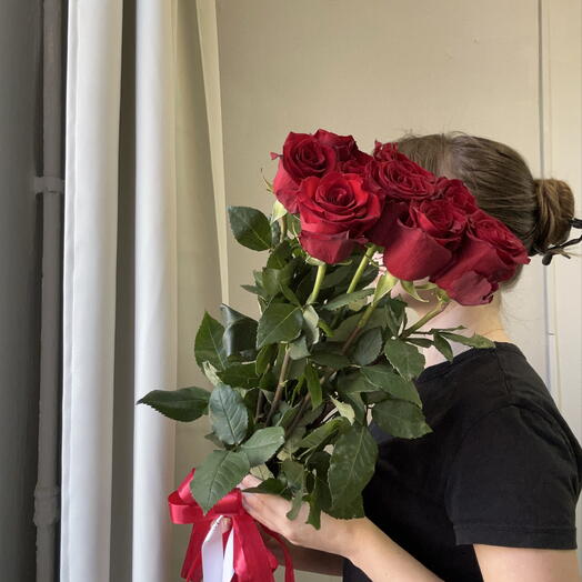 Букет 🌹 Длинные красные розы, охапка 9 шт