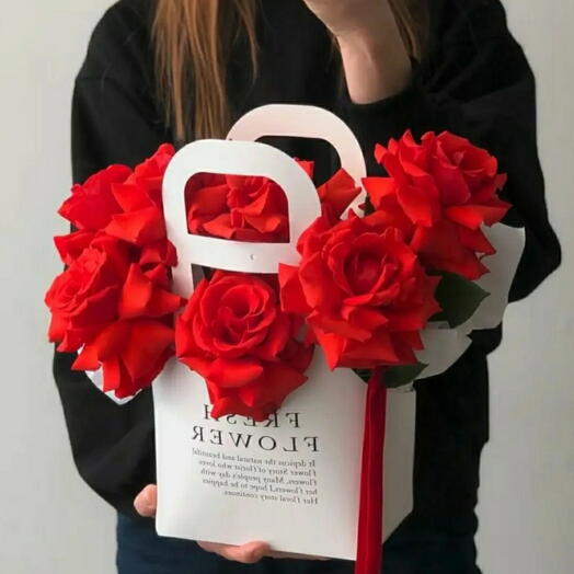 Цветы в коробке