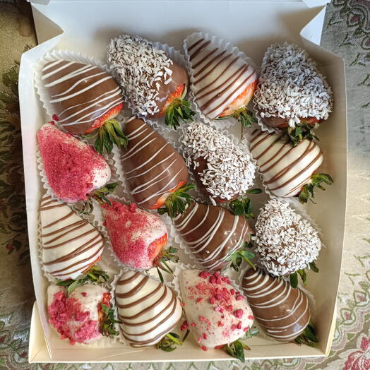 Клубника в шоколаде Микс (16)