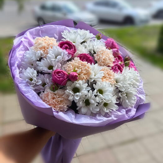 Сборный букет в лавандовый оттенках