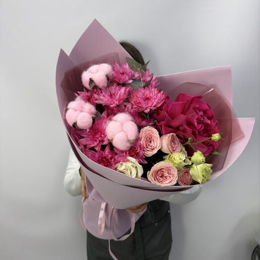 Комплимент в розовых оттенках 🌸