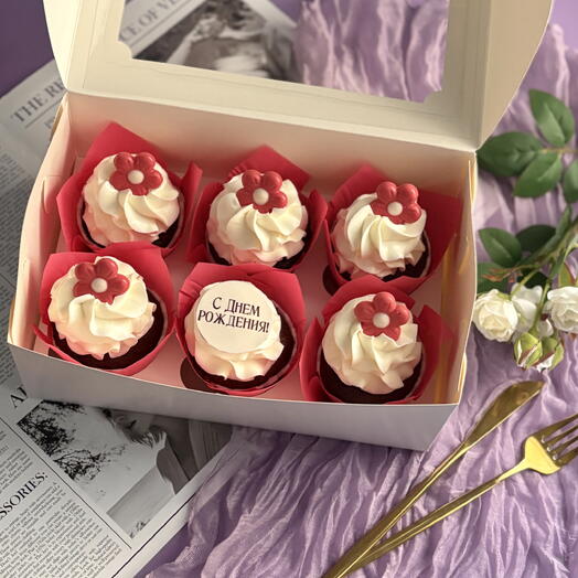 Conjunto de cupcakes de vainilla surtido "Fresa" y "cereza"