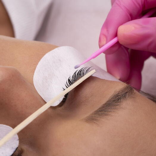 Подарочный сертификат «Ламинирование ресниц и бровей + Botox» (2 часа, 1 человек)