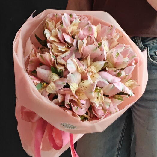 Альстромерия  розовый букет