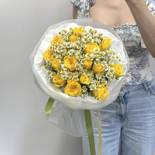 Букет из роз и ромашки💛💛💛