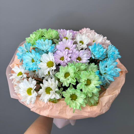 Яркий букет из ромашек
