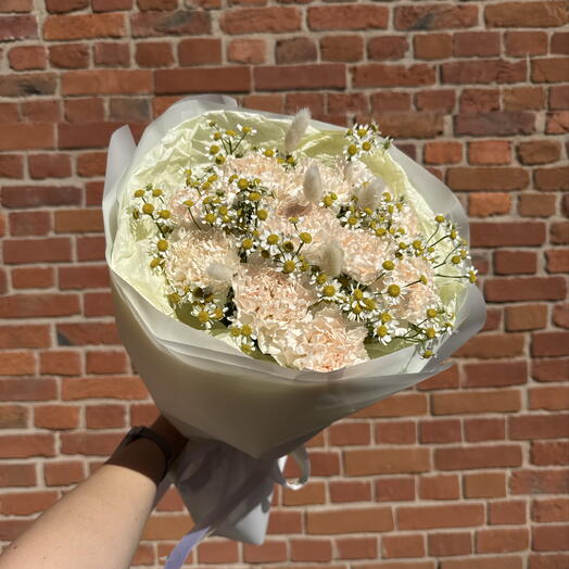 Летний букет «Шампань» с ромашкой и диантусом 🥂