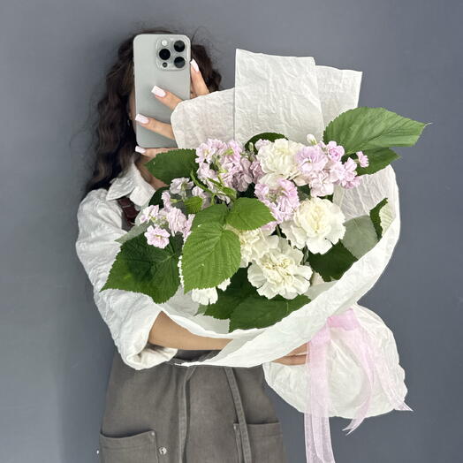 Авторский букет💕 Малина, Диантус, Маттиола