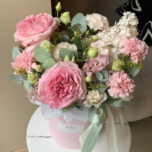 Композиция «Клубничка» с пионовидными розами, гортензией, эустомой🩷🌸