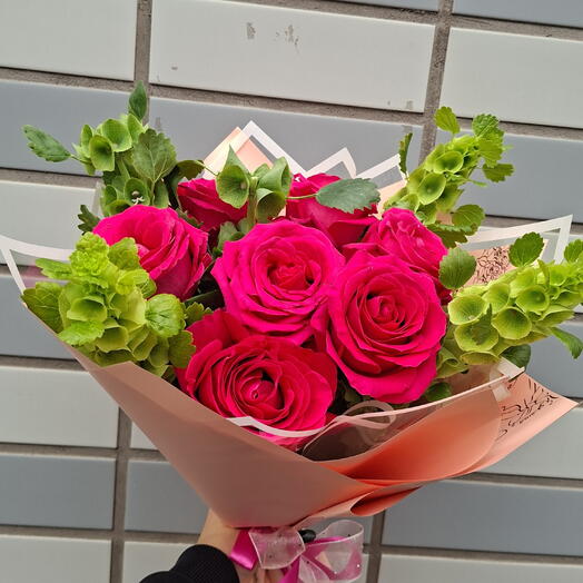 Малиновое чудо️💕Букет из малиновыз роз с люцерной