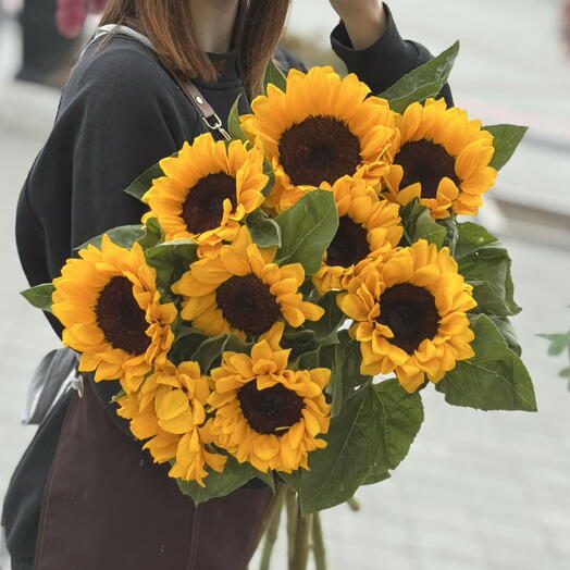 Охапка подсолнухов 🌻
