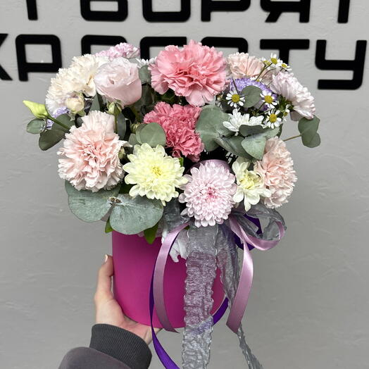 Композиция с ажурными диантусами