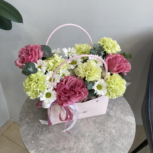 Пышная сумочка с пионовидными розами 🌺