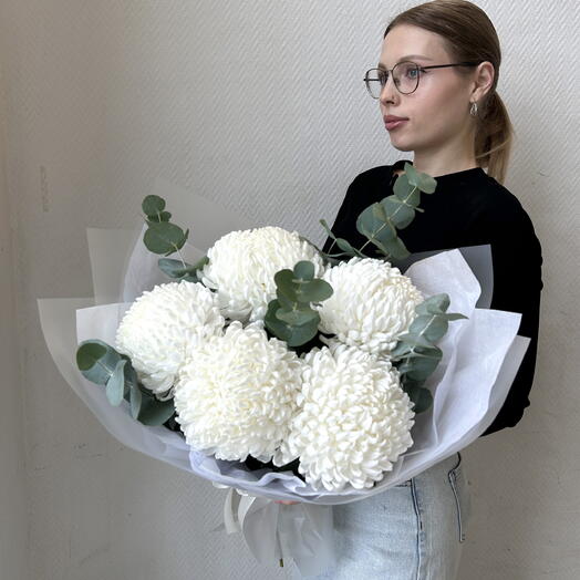 Букет крупных белых хризантем, 5 шт
