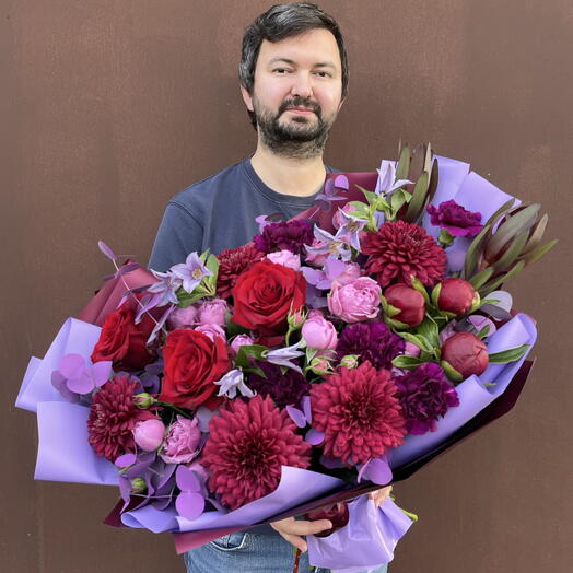 Осенний букет с пионами