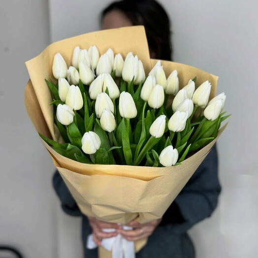 Букет белых тюльпанов 51 шт