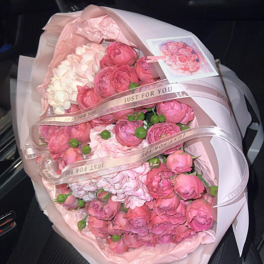 Розовый сборный букетик 💝