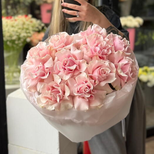 Букет из 11 французских роз Pink Mondial MON14