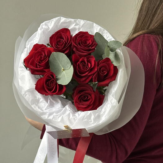 Красные розы 7 шт мини букет