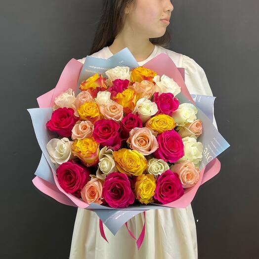 35 dutch roses