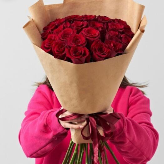 Bouquet of red roses