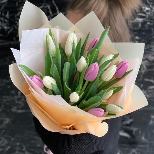 Букет свеженьких тюльпанов