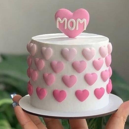 Mini cake for loving mother