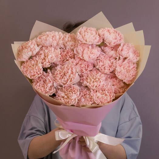 Bouquet of beige Dianthus 21 pieces