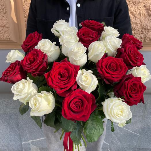 Букет из 25 роз Эквадор 🌹