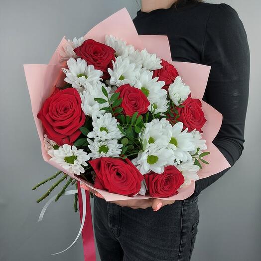 Ramo de rosas Rojas y crisantemos