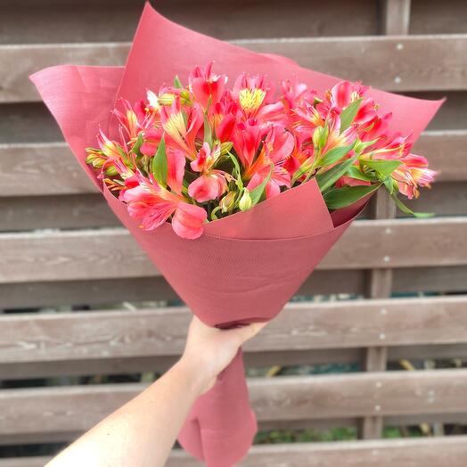 Bouquet of 11 alstroemeria