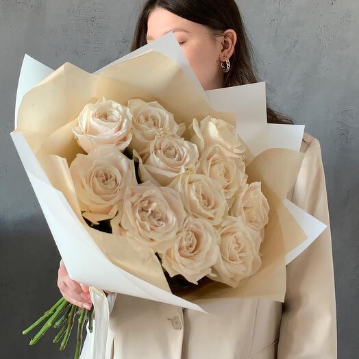 Классические белые розы 🥰
