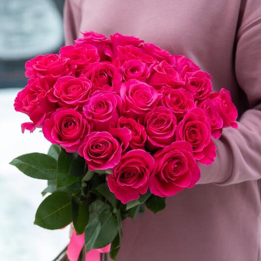 Bouquet of 25 bright pink roses