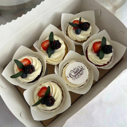 Cherry pistachio cupcakes "Happy birthday" 660 g