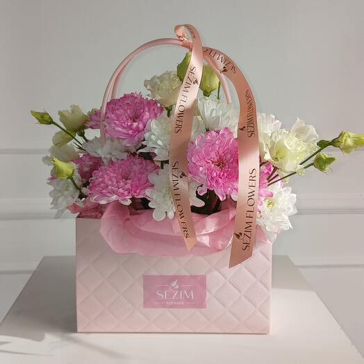 Корзина из хризантем