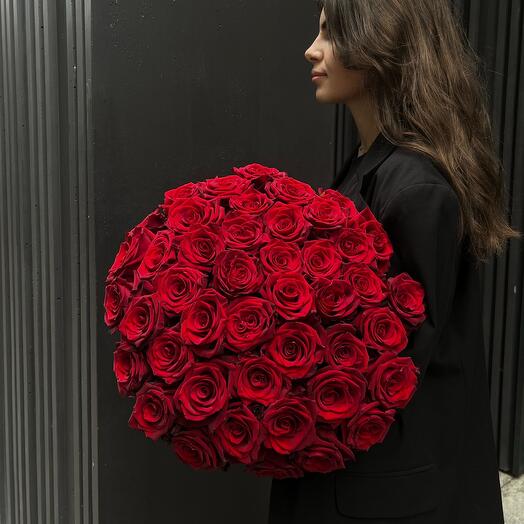 50 red roses Ecuador