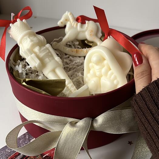 Новогодний набор свечи Щелкунчик и Гном, Арома саше Лошадка