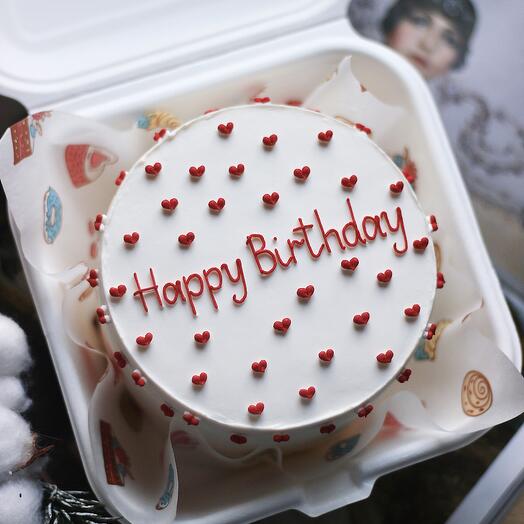 Яркий тортик на день рождения "Happy birthday" с сердечками