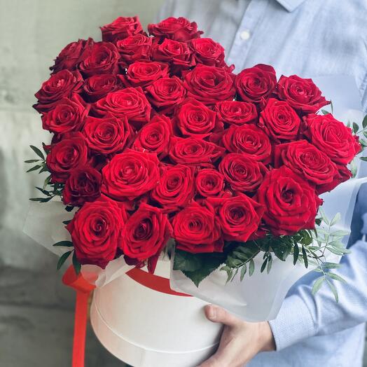 Букет Сердце Роз «Магия ЛЮБВИ X Arenaflowers 35 красных роз