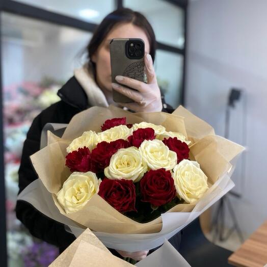 Красно белый