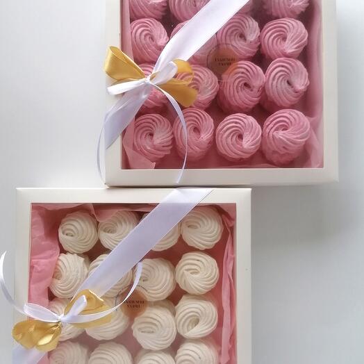 Подарочный набор пп-зефира из 2 коробочек с разными вкусами сотрудникам, коллеге по работе, в офис