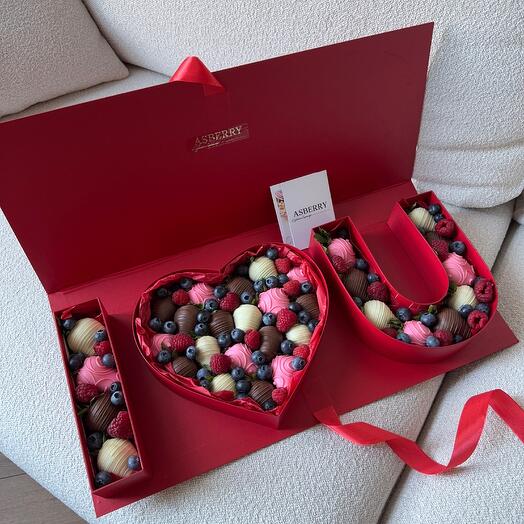 Клубника в шоколаде в наборе I LOVE YOU