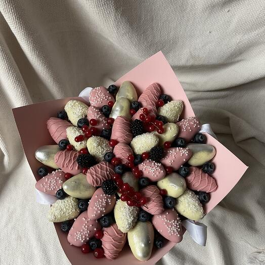 Клубничный букет "Нежность"🍓