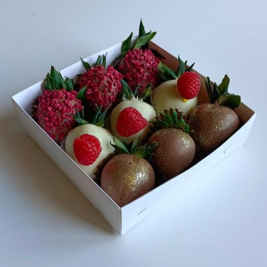 Set de fresas en chocolate 9 piezas 1