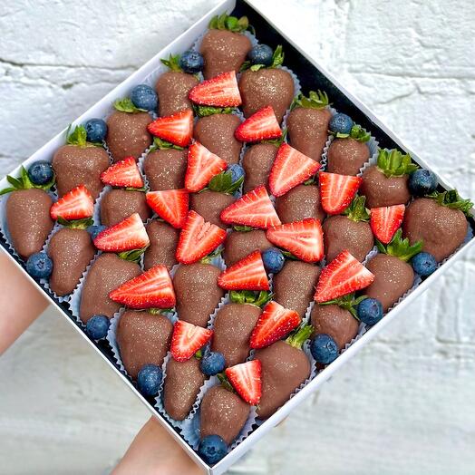 Клубника в шоколаде Berry Mix (30- 36 ягод)